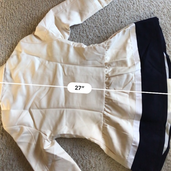 Beautiful Ivory Ruffle Trench 1 medium - Picture 4 of 8